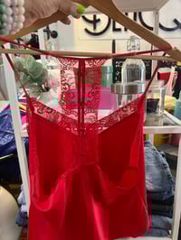 Image 3 of red set
