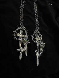 Image 3 of Pearl sigil necklace (2)