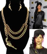Image of Short, Metal, Bold, Statement, Rihanna, Gun, Chain in/with Gold Gold