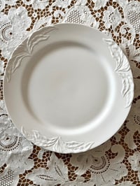 Image 2 of Lot d’assiettes dépareillées