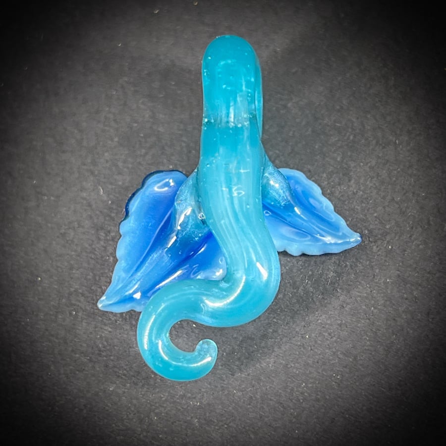 Image of Mini Blue 2 Leaf Pendant