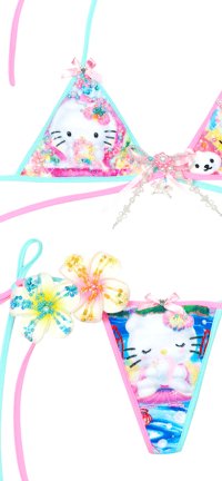 Image 3 of pearl under water kitty
