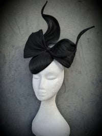 Image 2 of 'Bowie' in Black