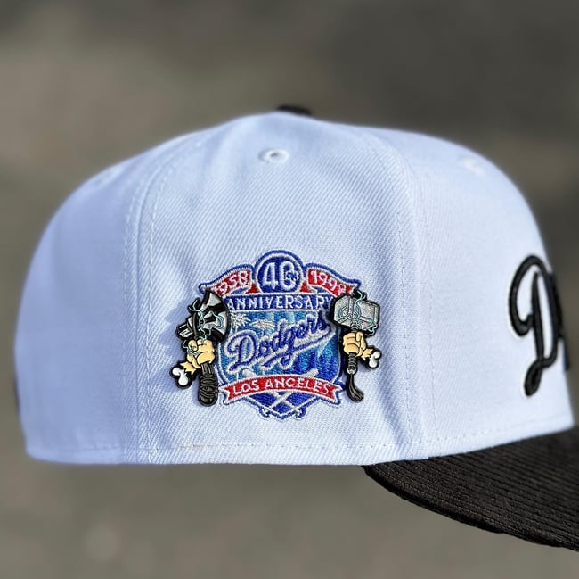 Love & Thunder Pin Bundle - Thor & Jane