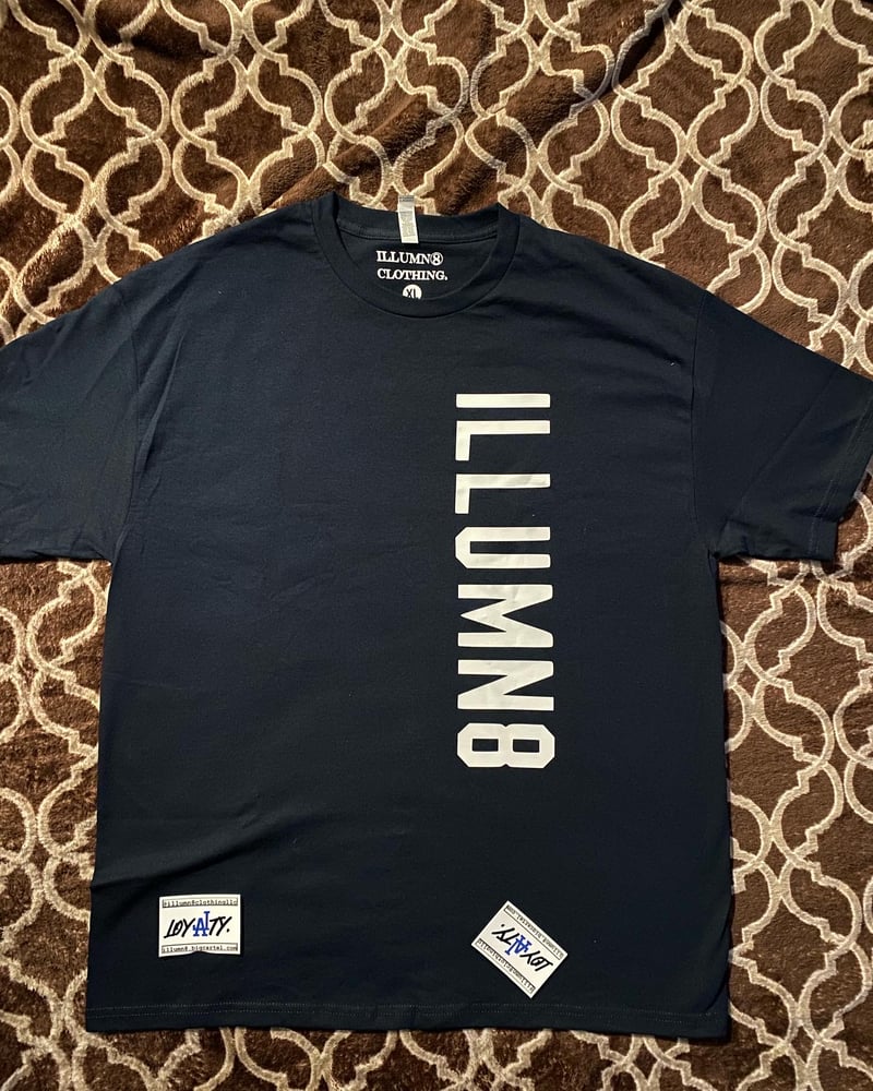 Image of illumn8 side unisex tshirt 