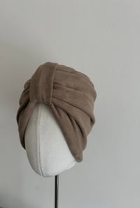 Image 1 of Classic Turban / Suede