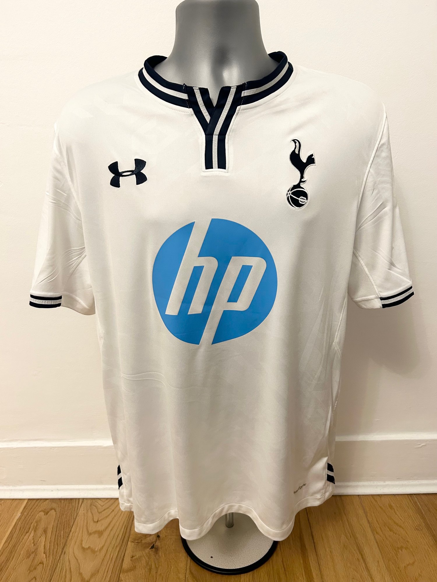Image of Tottenham Hotspur “KANE 37” 2013/14 Home Shirt + PL patches (L)