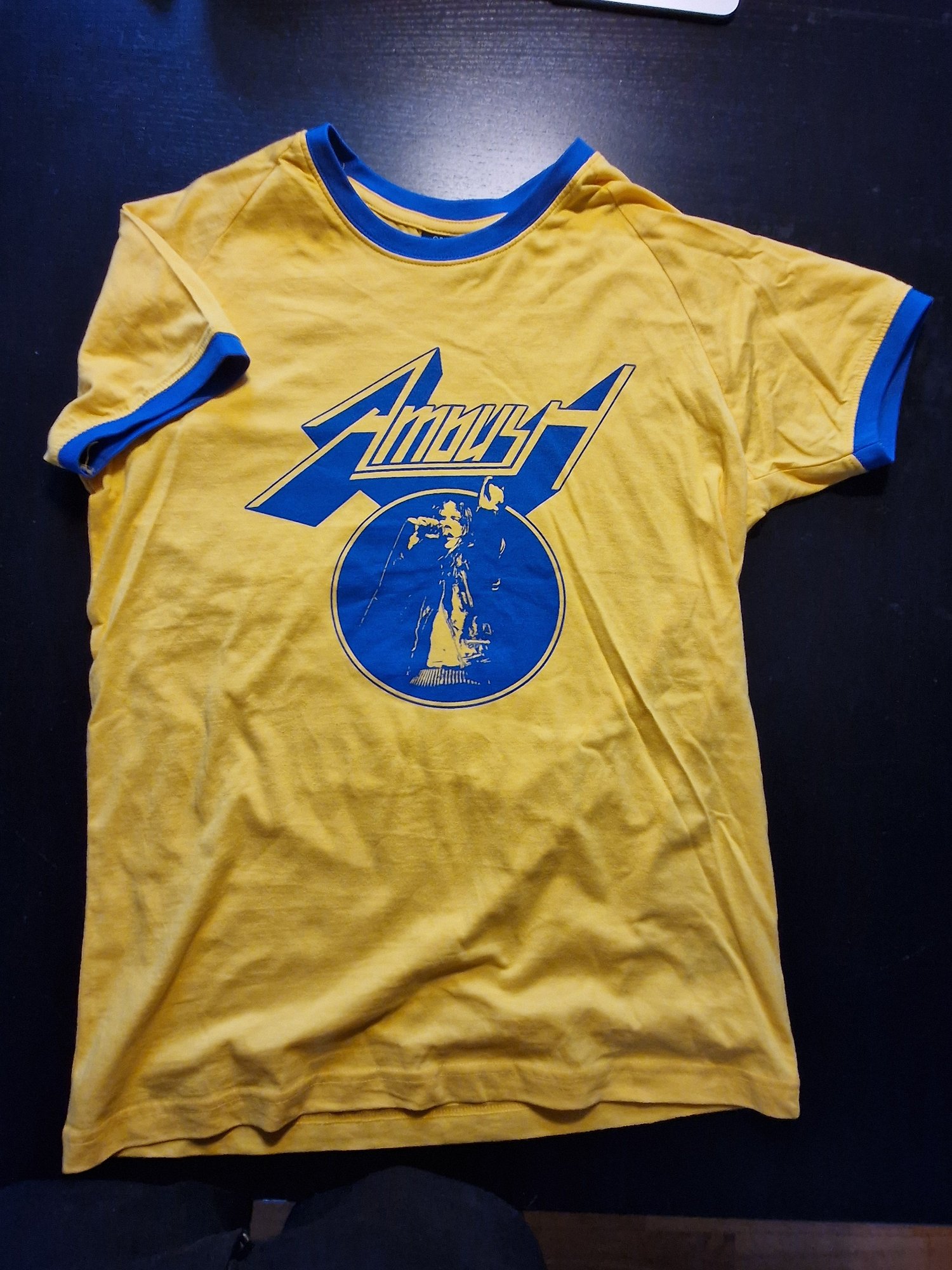 Image of Vintage Yellow & Blue - T-Shirt