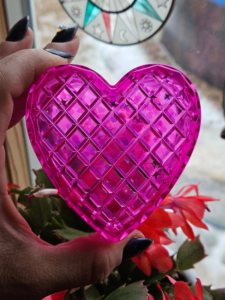 Image of Magenta Heart Box