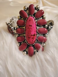 HOT PINK WESTERN BRACELET 