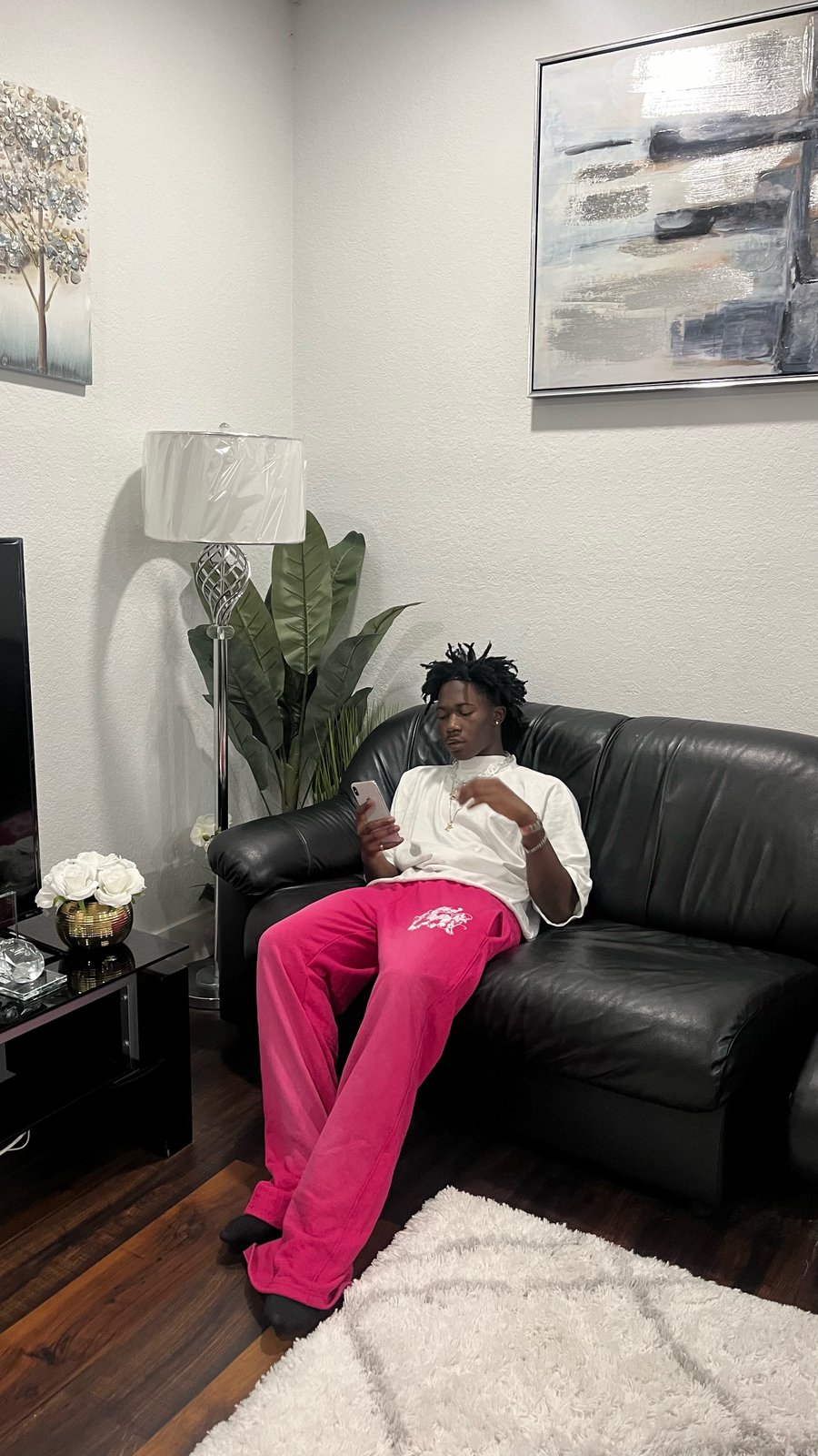 HOT PINK ESSENTIAL SWEATS | Lost Mentality