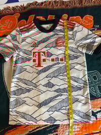 Image 5 of Bayern Munich 2021/22 Third Football Soccer Shirt Jersey - Size Youth XL (15/16)
