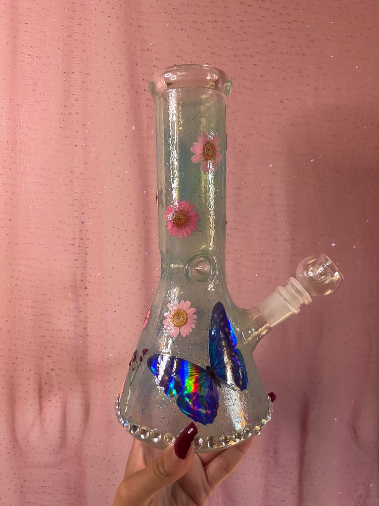 Image of Nixie 