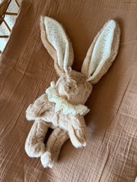 Image 3 of DOUDOU LAPINE EN DENTELLE