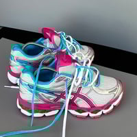 Image 1 of size: us8.5 uk6.5 eu40 cm25.5