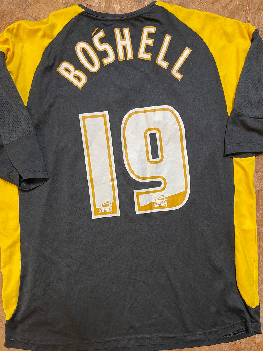 Replica 2005/06 TFG Away Shirt Boshell 19