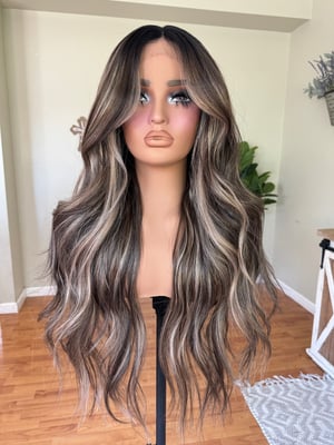 Image of Penelope luxury (ready to ship)