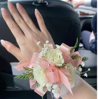 Image 6 of Corsage buttoneire set 