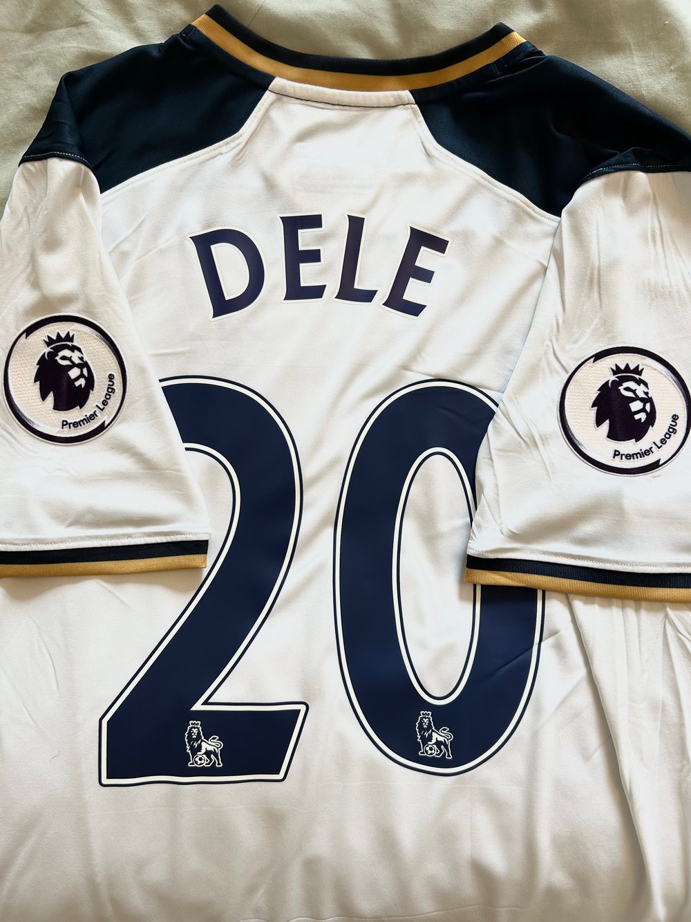 Image of Tottenham Hotspur “DELE 20” 2016/17 Home Shirt (XL)