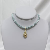 Seashell Cord Necklace (Blue) 