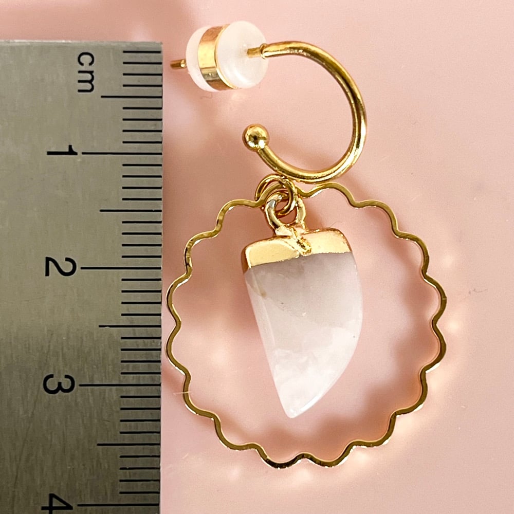 Image of Rose Quartz tooth and Wiggly Circle Half Hoops