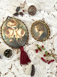 Image 1 of Duo de médaillons