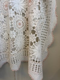 Image 8 of Daisy shirt, white (one size)