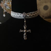 Image 2 of THE SANTA MARÍA CHOKER 
