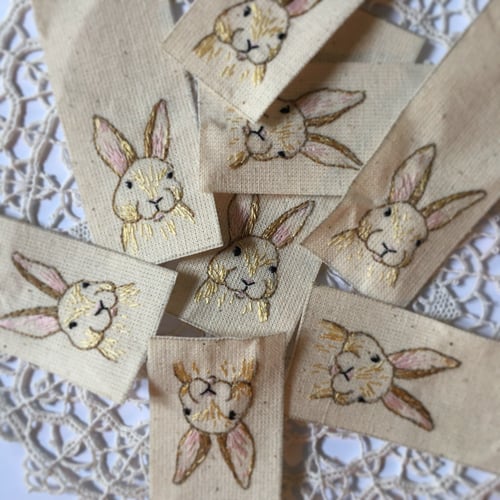Image of Broche "Lapin" Happy New Year