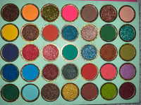 Image 5 of Shakira 117 color Eyeshadow palette