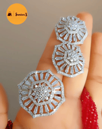 Image 3 of Bibisha_Short Hydrocrystal/Hydropotey Set with Adjustable Ring 