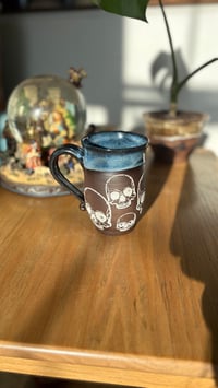 Image 8 of Skull mug 11