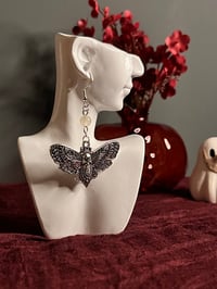 Image 2 of ‘The silence’ earrings