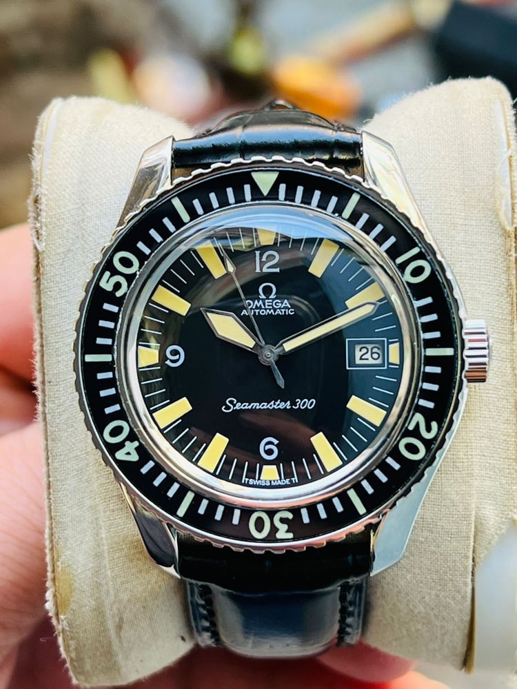 Image of omega seamaster 300 automatic sports mens watch,cal 565-166.024.(BL-29) DATE ISSUE