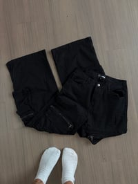 black cargo pants (sz med)