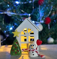 Image 3 of Ceramic Snowmen with a Bobble Hat or a Heart