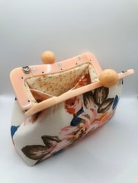 Image 3 of Peach Roses Clutch
