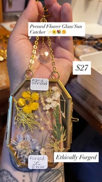 Image 2 of Pressed Flower Glass Sun Catcher 💐🌞✨🌈