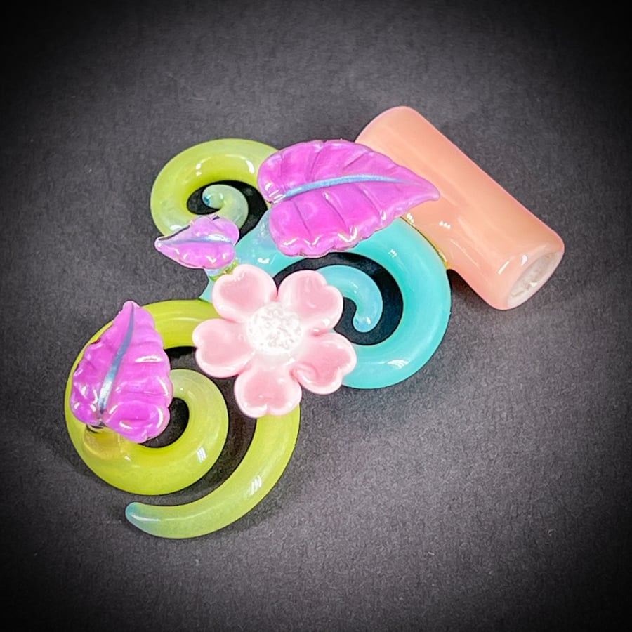 Image of 80’s Pastel Spring Flower Vine Pendant