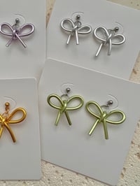 Image 6 of SMALL BOW DAY EARRINGS 