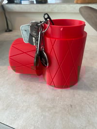 Image 2 of 7” Container 