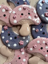 Image 3 of Blushroom mini pink 