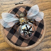 Image 3 of Bumbellbee (b, 3 inches)