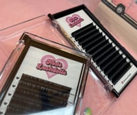 Image 4 of 0.15 D Classic Lashes
