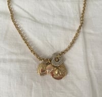 Image 2 of Collier Nine