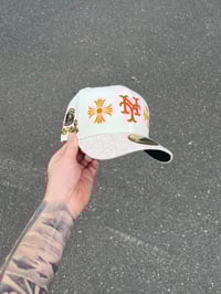 Image 1 of SWEATER BRIM MULTI TONE NEW YORK METS CUSTOM FITTED CAP