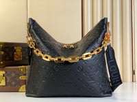 Image 2 of Lou coussin hobo