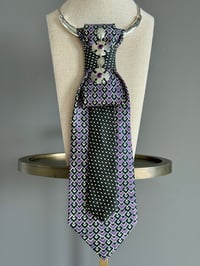 Image 2 of Violet Vanguard