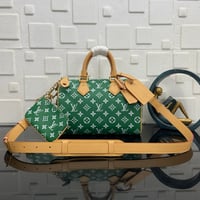 Image 1 of GREEN ARROW SPEEDY BAG