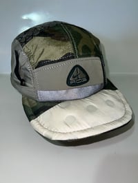 Image 3 of Nike ACG Aeroloft Brim Hypertek Flavorseal Kevlar Glow Side Pocket 5-Panel Black Reflect